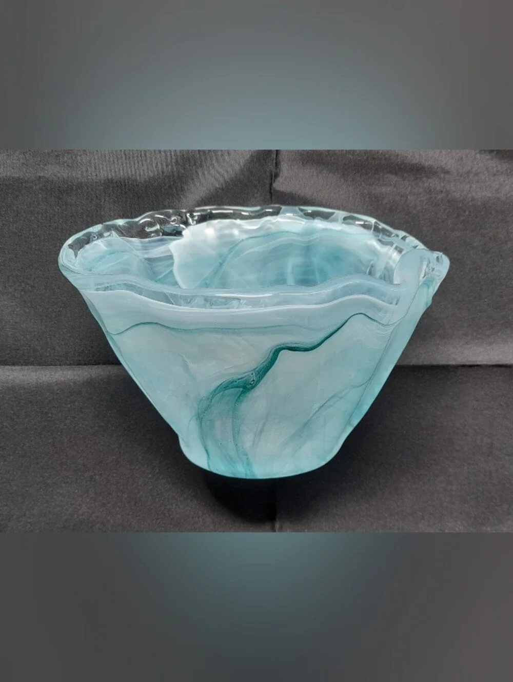 🩵 Blue & White Art Glass Vase / Decorative Bowl, Wavy Rim, Swirl Design ✨